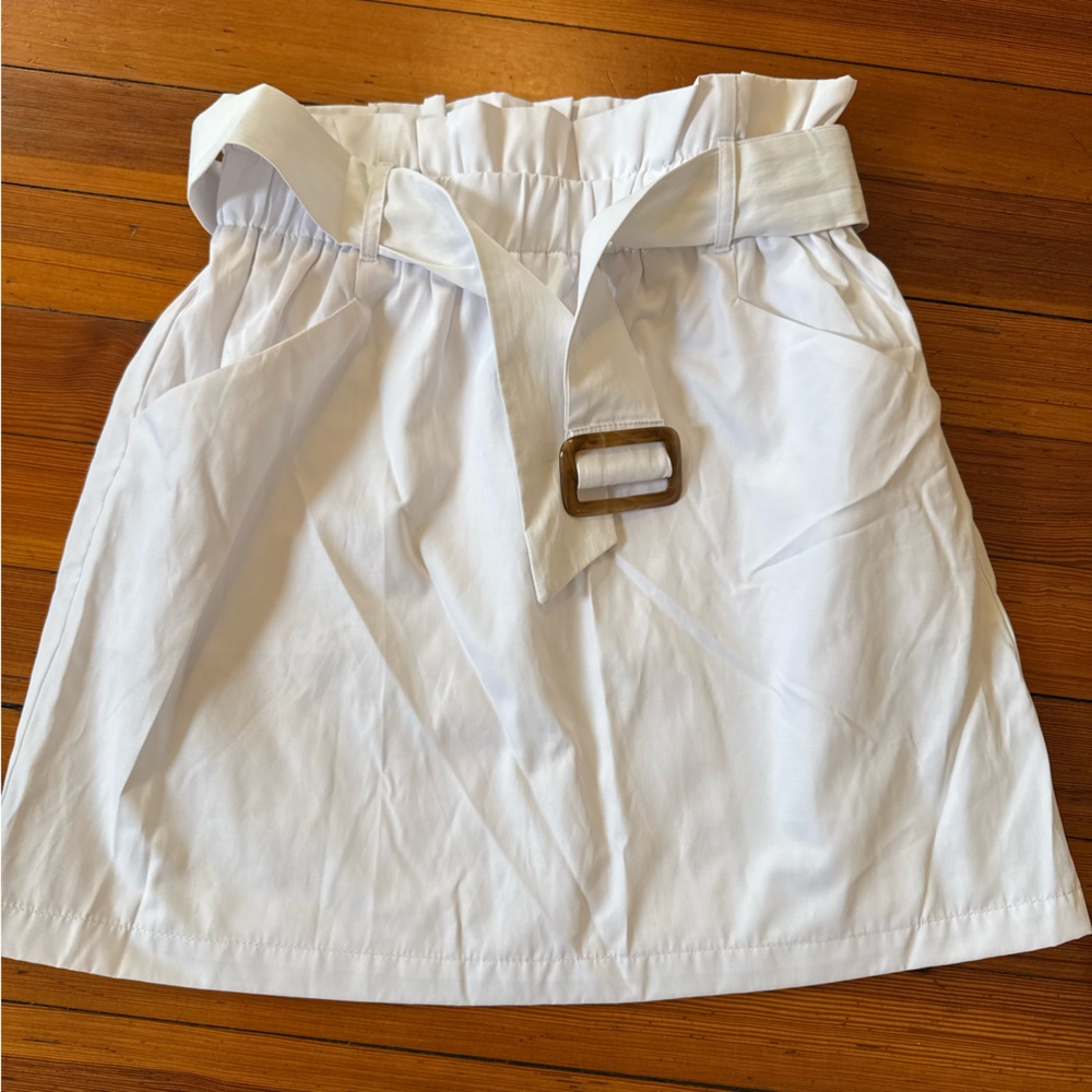 Superdown White Belted Skirt